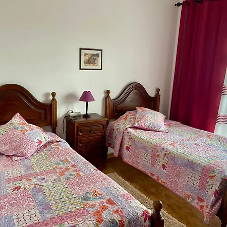 Vivenda Silvestre Family House וילה