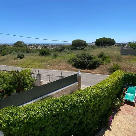 Vivenda Silvestre Family House * 알부페이라