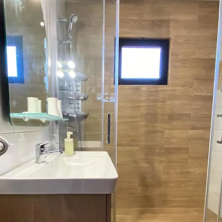 Vivenda Silvestre Family House * 알부페이라