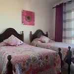 Villa Vivenda Silvestre Family House